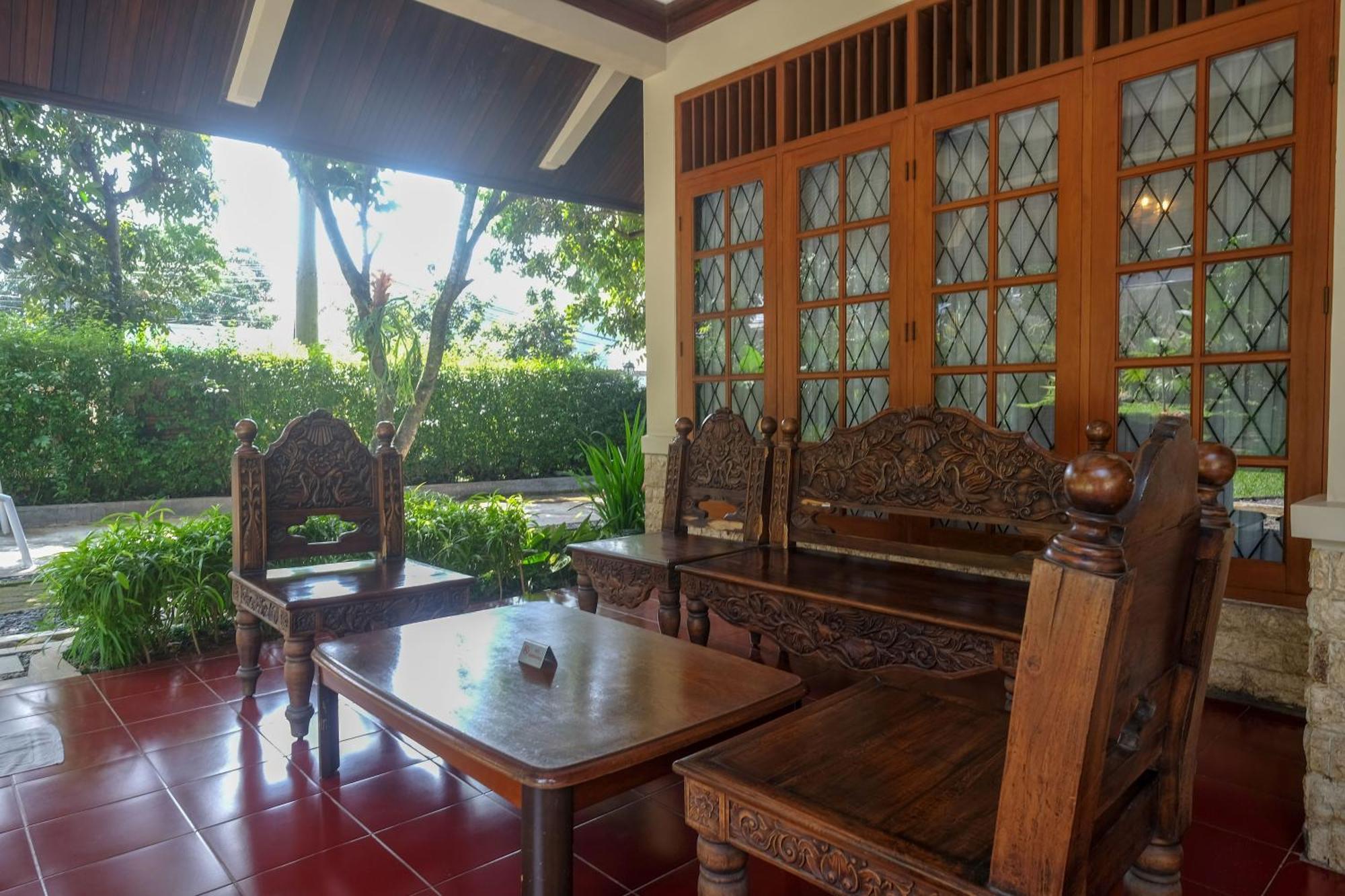 Sareh Villa By The Lavana Семаранг Экстерьер фото
